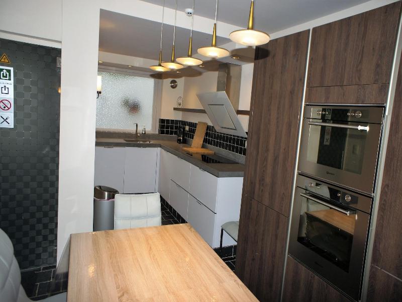 J And R Brussels City Apartment image