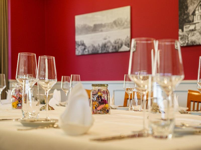 Hotel Restaurant Schã¶nbã¼hl image
