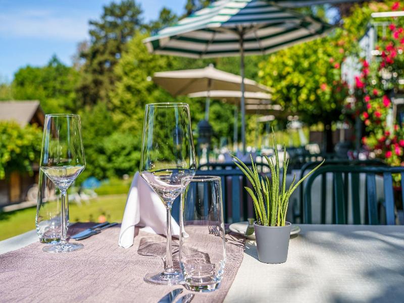 Hotel Restaurant Schã¶nbã¼hl image