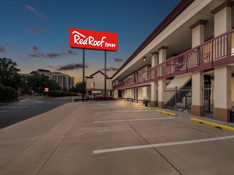 Red Roof Inn Washington, Dc image