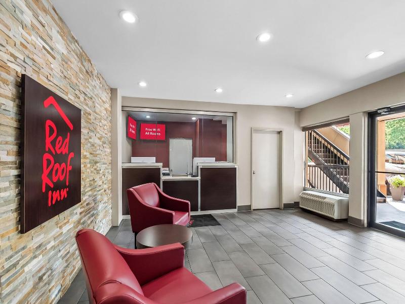 Red Roof Inn Washington, Dc image