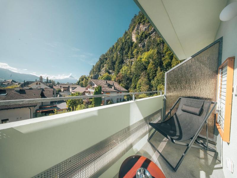 Hop Apartments & Suites image