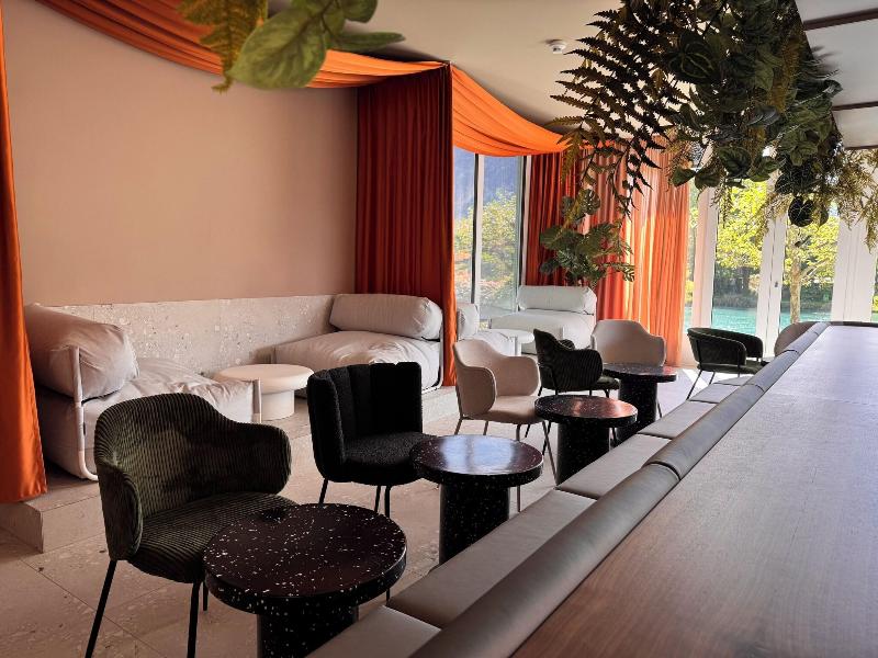 Hop Apartments & Suites image