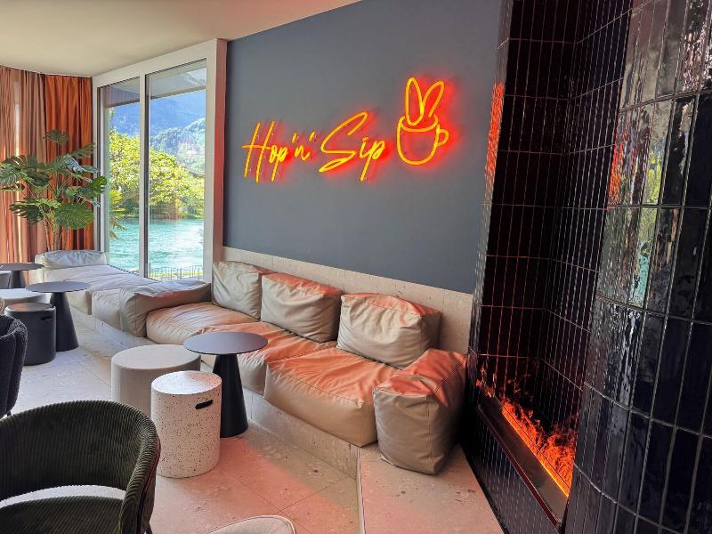 Hop Apartments & Suites image