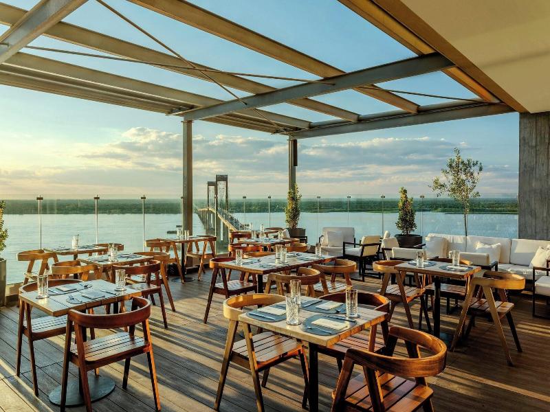 Marriott Corrientes Hotel