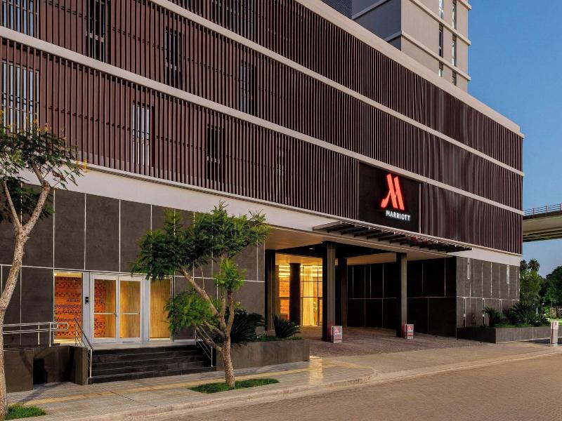 Marriott Corrientes Hotel