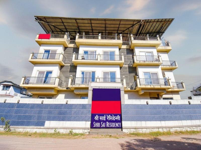 Fabhotel Shree Sai Residency image