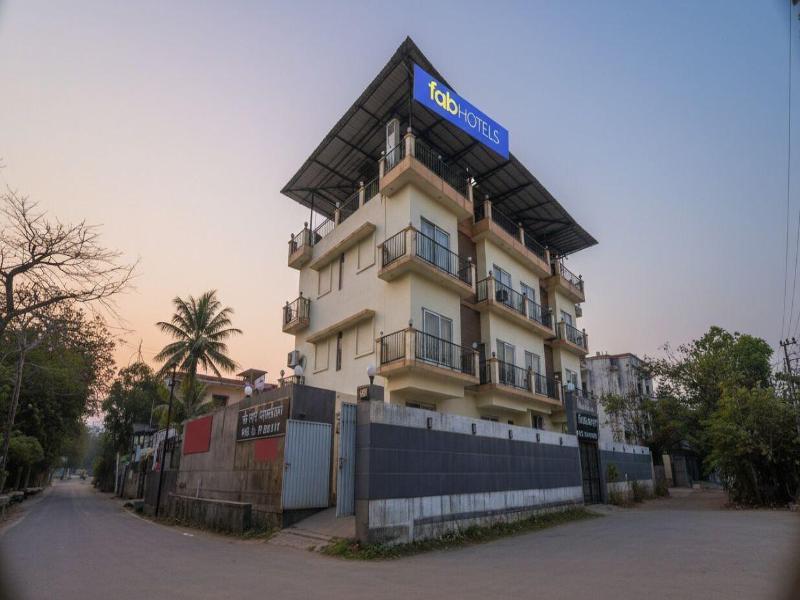 Fabhotel Shree Sai Residency image