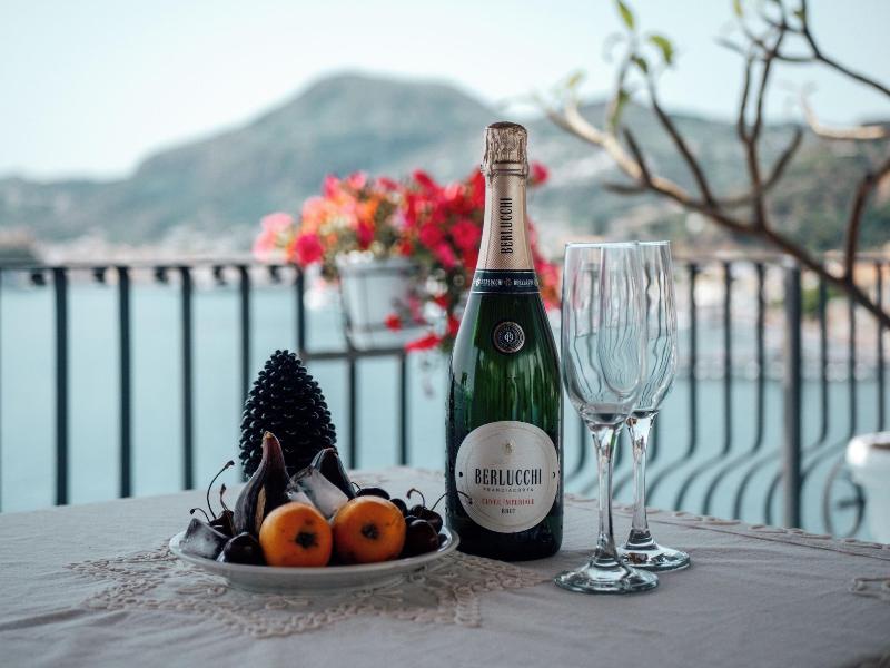 B&b Alta Marea Lipari image