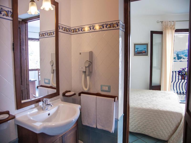B&b Alta Marea Lipari image