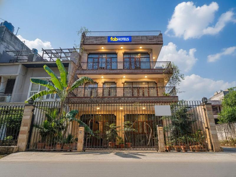 Fabhotel Goodwill Homes image