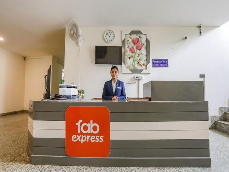 Fabhotel F9 Sector 58 image