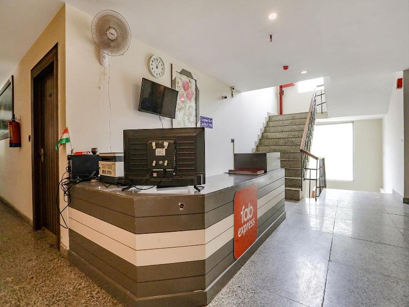 Fabhotel F9 Sector 58 image