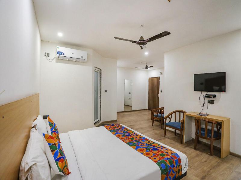 Fabhotel F9 Sector 58 image