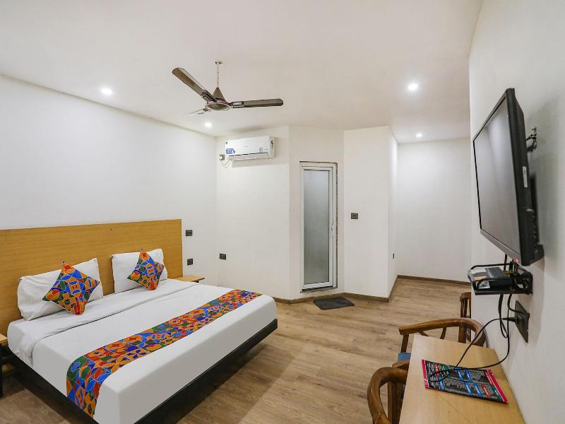 Fabhotel F9 Sector 58 image