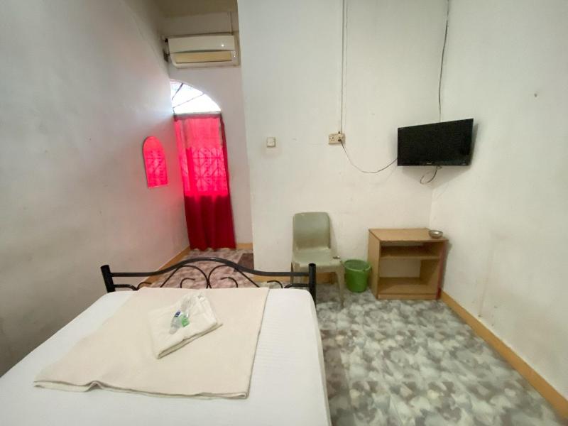 Hotel O California image