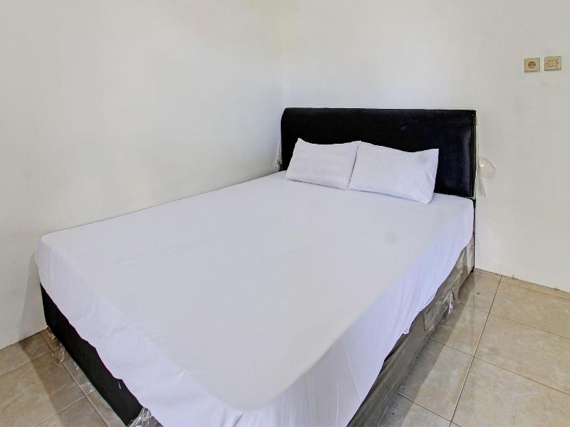 Oyo Life 92754 Kost Griya Perdana image