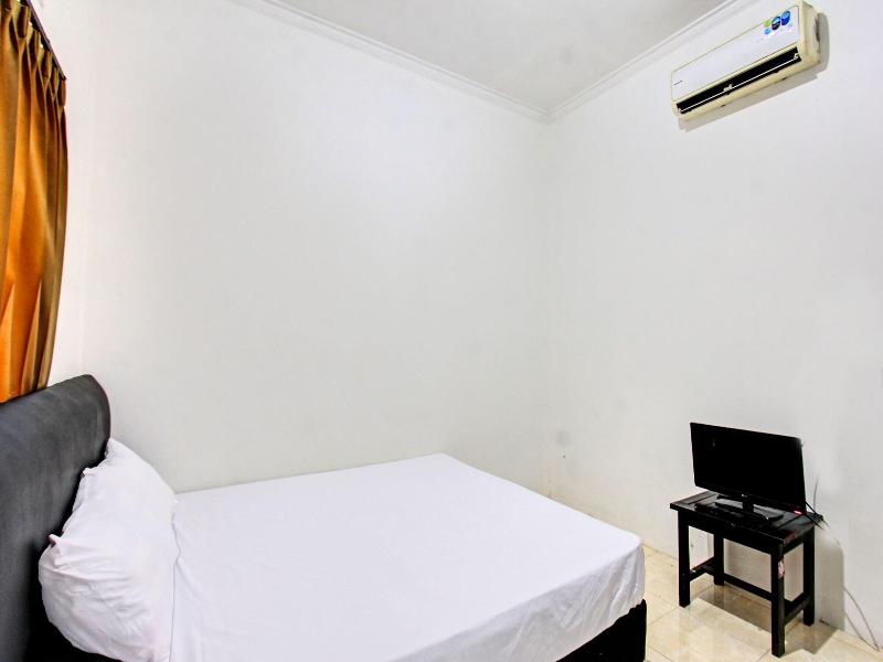 Oyo Life 92754 Kost Griya Perdana image