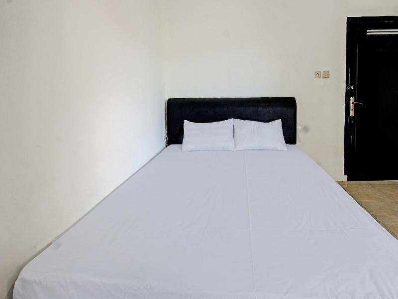 Oyo Life 92754 Kost Griya Perdana image
