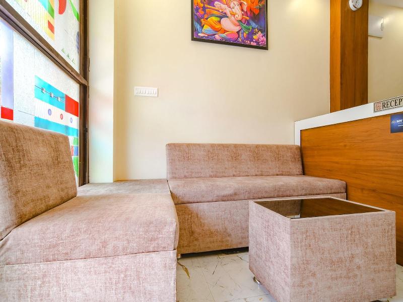 Fabhotel Atharv
