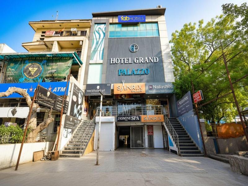Fabhotel Grand Palazzo image