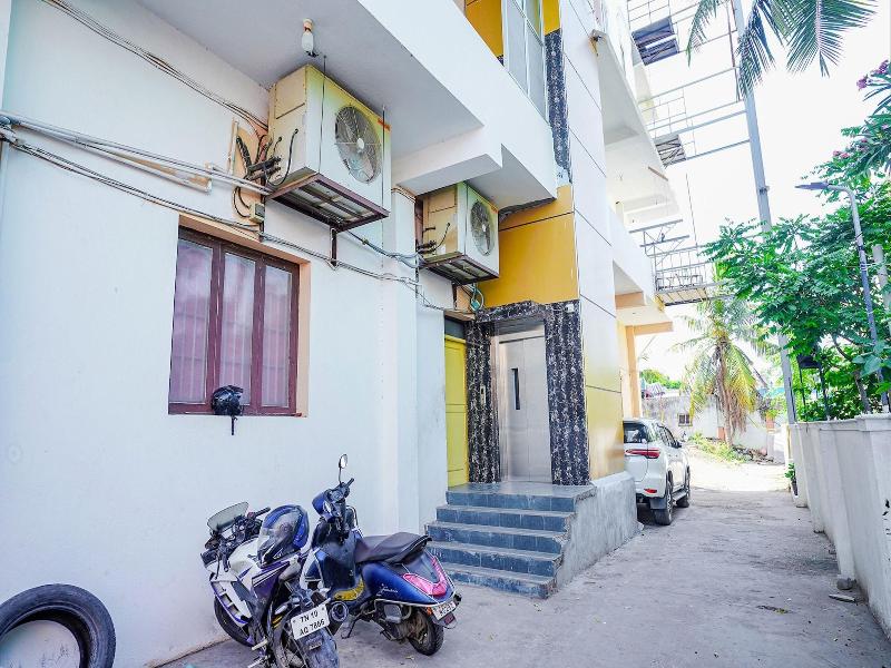 Fabhotel Aishwarya Inn image
