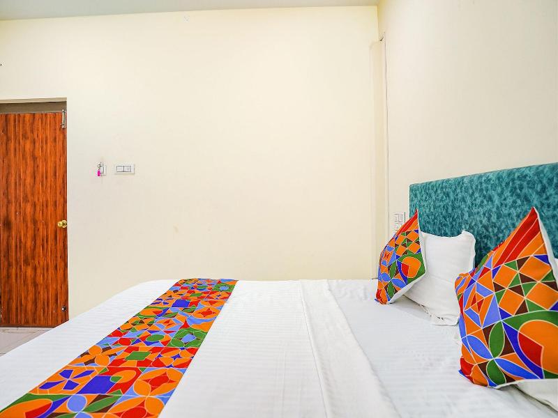 Fabhotel Aishwarya Inn image