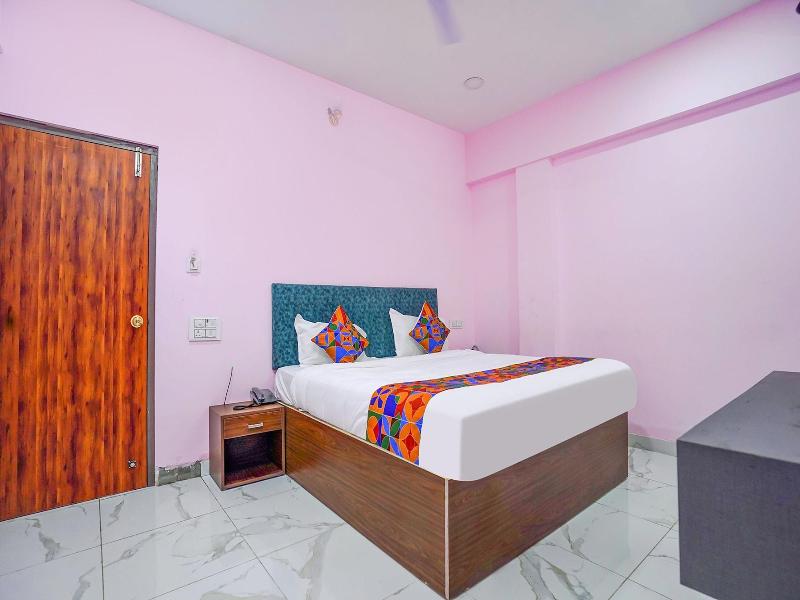 Fabhotel Aishwarya Inn image