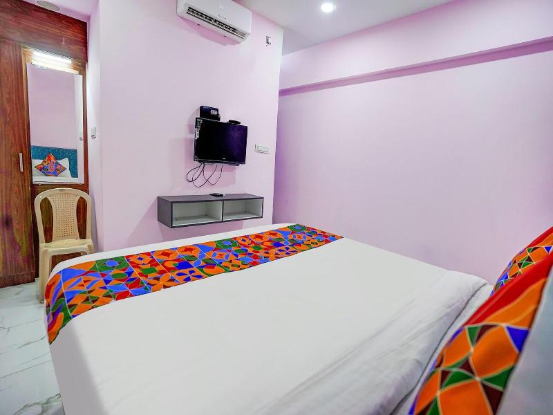 Fabhotel Aishwarya Inn image