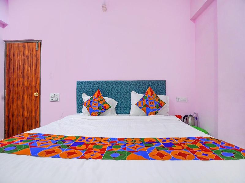 Fabhotel Aishwarya Inn image