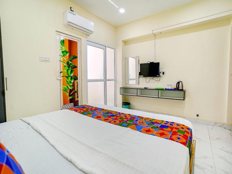 Fabhotel Aishwarya Inn image