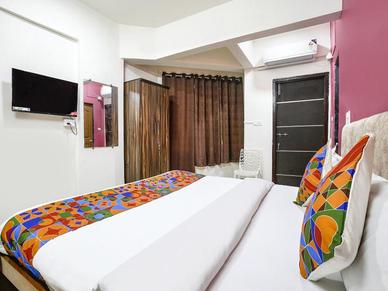 Via Sunset Residency image