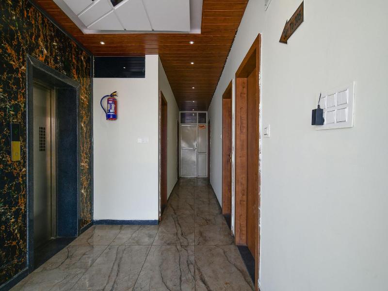 Fabhotel Ss Blue — view