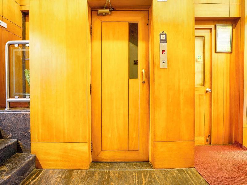 Fabhotel Manoshanti - Nr. Big Daddy Casino image