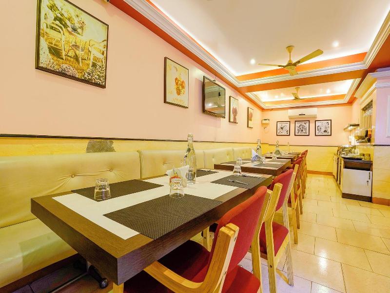 Fabhotel Manoshanti - Nr. Big Daddy Casino image