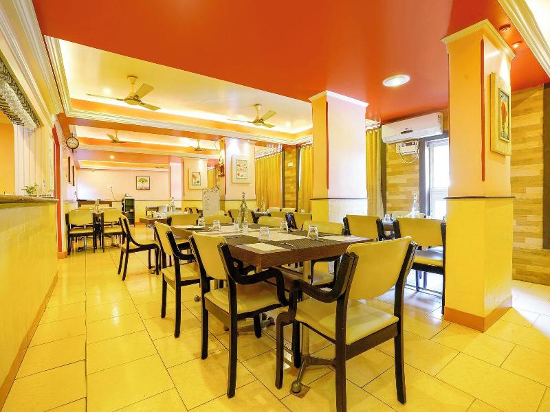 Fabhotel Manoshanti - Nr. Big Daddy Casino image
