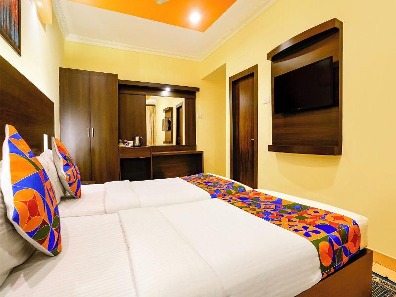 Fabhotel Manoshanti - Nr. Big Daddy Casino image