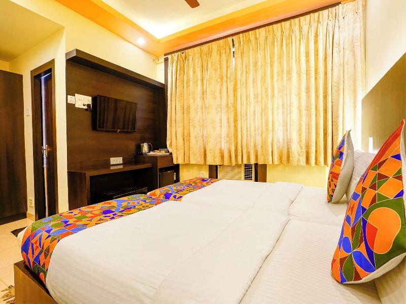 Fabhotel Manoshanti - Nr. Big Daddy Casino image