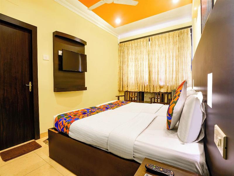 Fabhotel Manoshanti - Nr. Big Daddy Casino image