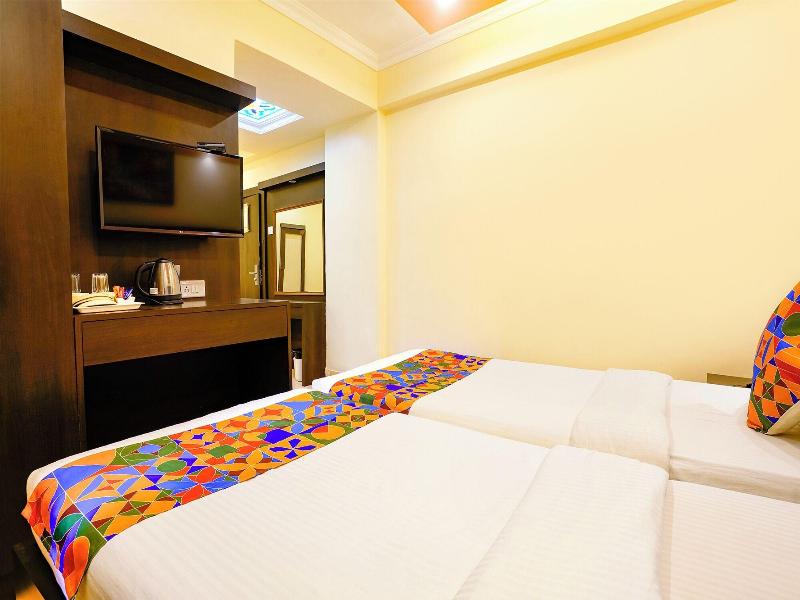Fabhotel Manoshanti - Nr. Big Daddy Casino image