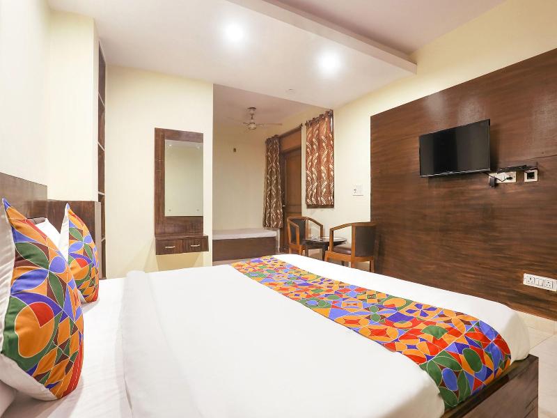 Fabexpress Rajdeep Palace image