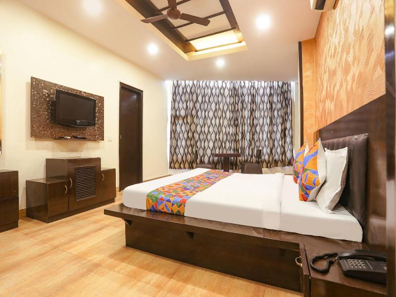 Fabexpress Rajdeep Palace image
