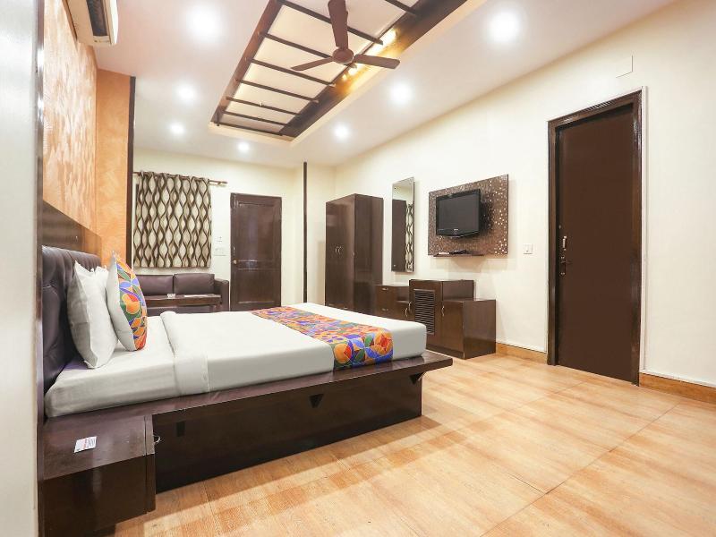 Fabexpress Rajdeep Palace image