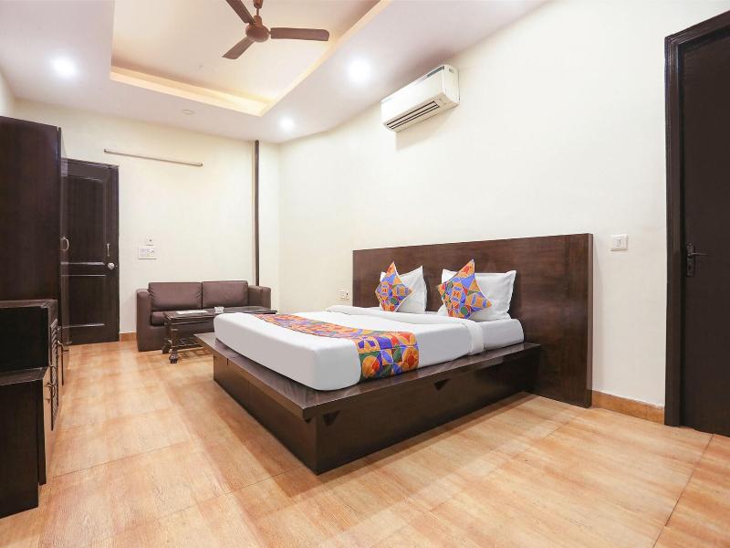 Fabexpress Rajdeep Palace image