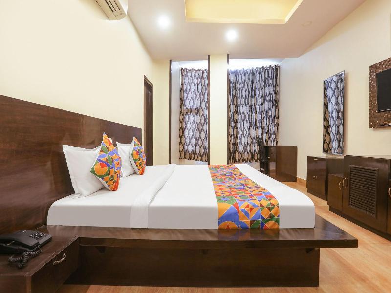 Fabexpress Rajdeep Palace image