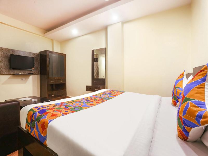 Fabexpress Rajdeep Palace image