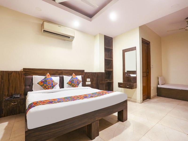 Fabexpress Rajdeep Palace image