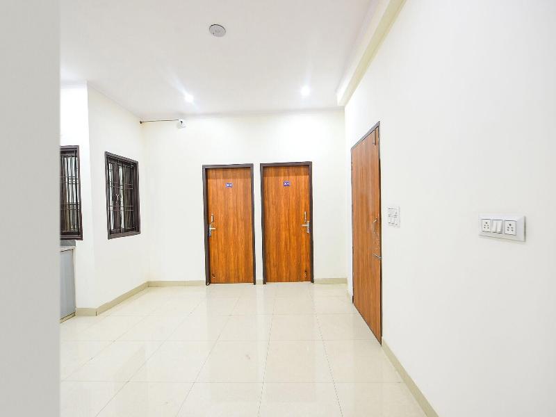 Fabhotel Vr Residency image