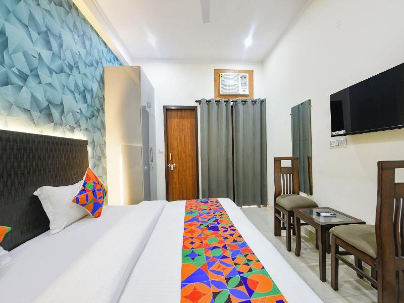Fabhotel Vr Residency image