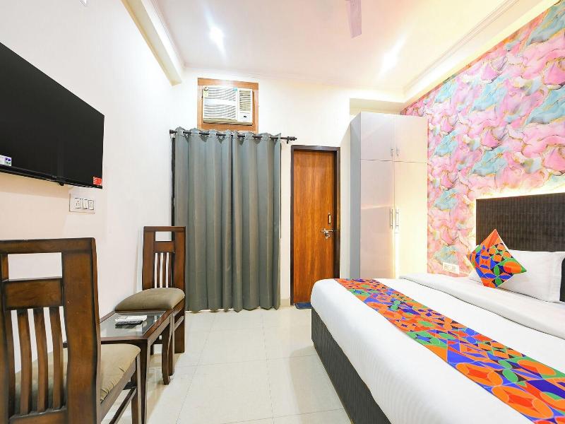 Fabhotel Vr Residency image
